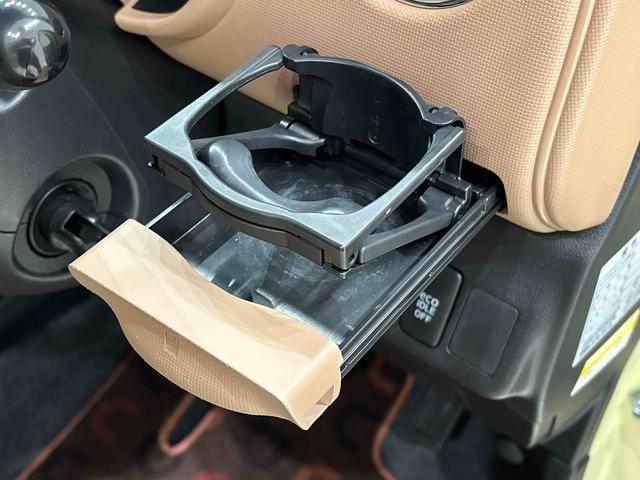 ミラココアココアプラスＸ　ナビゲーション　ＥＴＣ車載器セキュリティアラーム　フルホイールキャップ　キーフリーシステム　ショツピングフック　オートエアコン（広島県）の中古車