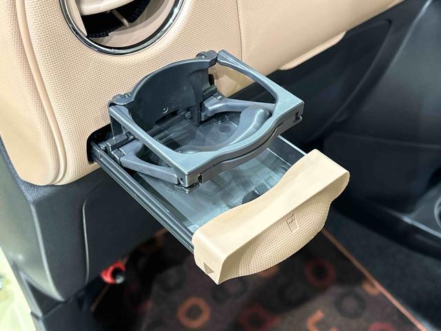 ミラココアココアプラスＸ　ナビゲーション　ＥＴＣ車載器セキュリティアラーム　フルホイールキャップ　キーフリーシステム　ショツピングフック　オートエアコン（広島県）の中古車