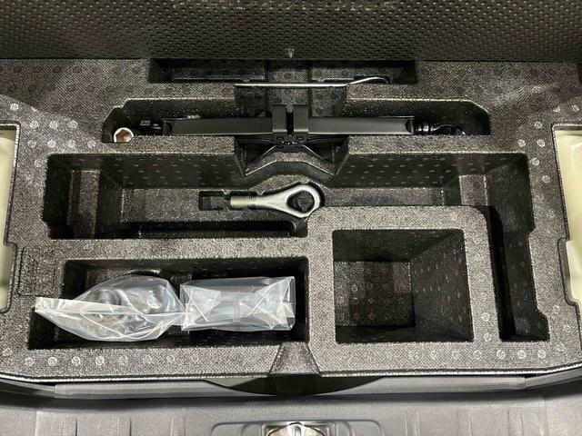 ミラココアココアプラスＸ　ナビゲーション　ＥＴＣ車載器セキュリティアラーム　フルホイールキャップ　キーフリーシステム　ショツピングフック　オートエアコン（広島県）の中古車