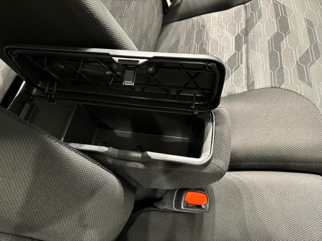 タントファンクロスターボ　バックカメラ　電動パーキングブレーキＬＥＤオートライト　パワースライドドアウェルカムオープン機能　電動格納式ドアミラー　助手席ロングスライド　助手席イージークローザー　　セキュリティアラーム　キーフリーシステム（広島県）の中古車
