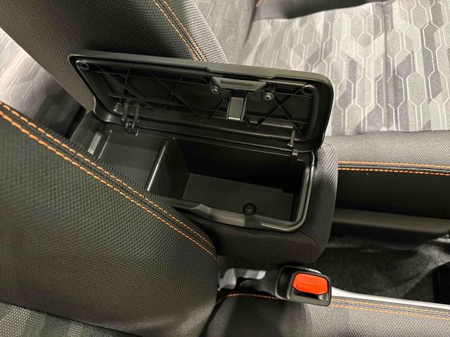 タフトＧターボ　ホワイトパック　全車速追従機能付ＡＣＣ純正ナビ装着用アップグレードパック　運転席・助手席シートヒーター　電動パーキングブレーキブレーキ　オートブレーキホールド機能　運転席シートリフター　チルトステアリング　本革巻ステアリングホイール（広島県）の中古車
