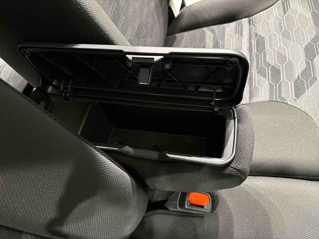 タントファンクロス　両側電動スライドドア　キーフリーシステム純正ナビ装着用アップグレードパック　運転席・助手席シートヒーター　電動パーキングブレーキブレーキ　オートブレーキホールド機能　格納式リヤドアサンシェード　オートライト　運転席シートリフター（広島県）の中古車