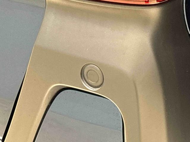 タントファンクロス　キーフリーシステム　オートライト　バックカメラＬＥＤヘッドランプ　フォグランプ　オートハイビーム　シートヒーター　ウエルカムオープン機能付きパワースライドドア　プッシュスタートシステム　オートエアコン　ステアリングスイッチ　アルミホイール（広島県）の中古車