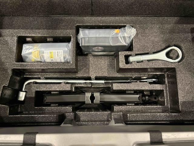 タフトＧ　クロムベンチャー　電動パーキングブレーキ　シートヒーターオートエアコン　プッシュボタンスタート　オート格納機能付きドアミラー　サイドエアバック　ＬＥＤヘッドランプ・フォグランプ　アルミホイール　キーフリーシステム　セキュリティアラーム（広島県）の中古車