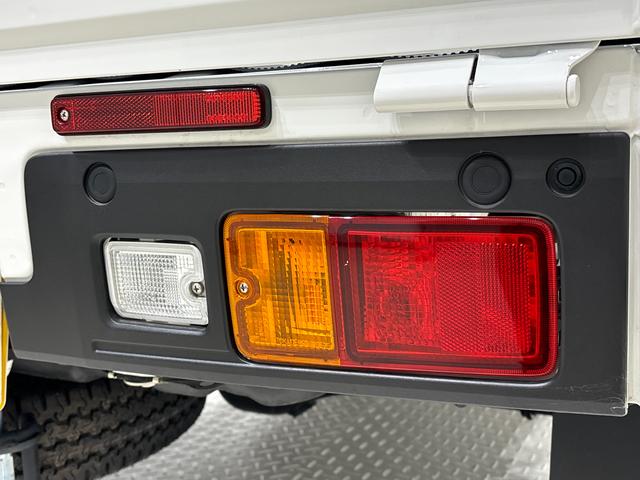 ハイゼットトラックスタンダード　農用スペシャル　４ＷＤ　ＡＭ・ＦＭラジオＬＥＤヘッドランプ　トップシェイドガラス　大型荷台作業灯　運転席ＳＲＳエアバック　バックソナー　電動式パワーステアリング　ＡＭ／ＦＭラジオ　あゆみ板掛けテールゲート　ガードフレーム（広島県）の中古車