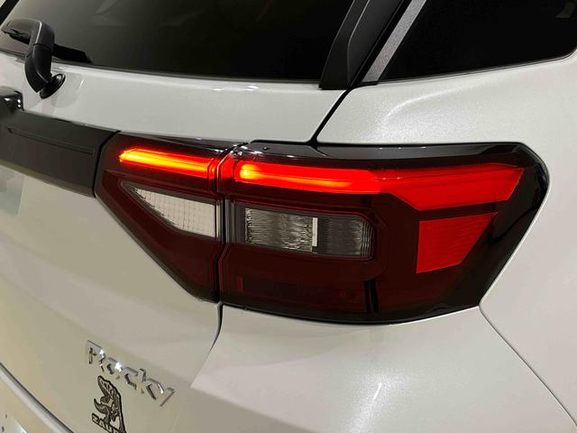 ロッキープレミアム　ナビ　パノラマ　ＥＴＣ　ドラレコＬＥＤヘッドランプ・フォグランプ　全車速追従機能付アダプティブクルーズコントロール　レーンキープコントロール　アルミホイール　シートヒーター（広島県）の中古車