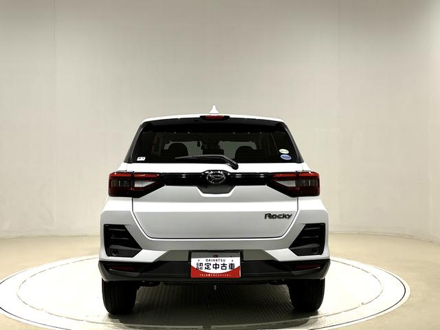 ロッキーＧ　カーナビ　バックカメラ　ＥＴＣ車載器付きＬＥＤヘッドランプ・フォグランプ　全車速追従機能付アダプティブクルーズコントロール　レーンキープコントロール　ブラインドスポットモニター　１７インチアルミホイール　シートヒーター（広島県）の中古車