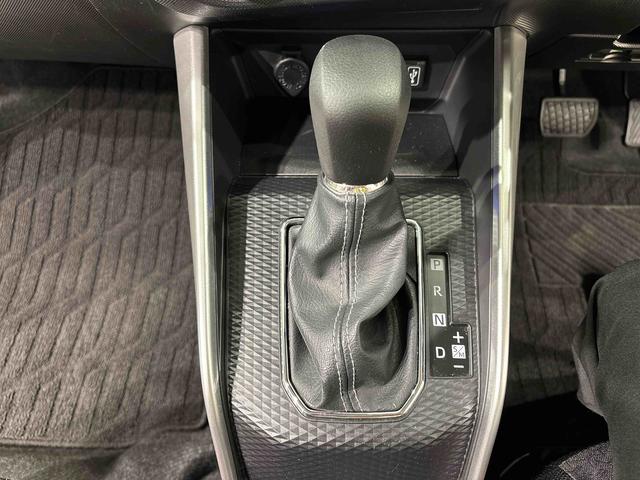 ロッキーＧ　カーナビ　バックカメラ　ＥＴＣ車載器付きＬＥＤヘッドランプ・フォグランプ　全車速追従機能付アダプティブクルーズコントロール　レーンキープコントロール　ブラインドスポットモニター　１７インチアルミホイール　シートヒーター（広島県）の中古車