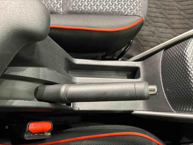 ロッキーＧ　カーナビ　バックカメラ　ＥＴＣ車載器付きＬＥＤヘッドランプ・フォグランプ　全車速追従機能付アダプティブクルーズコントロール　レーンキープコントロール　ブラインドスポットモニター　１７インチアルミホイール　シートヒーター（広島県）の中古車
