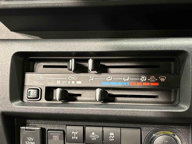 ハイゼットトラックジャンボエクストラＬＥＤヘッドランプ　ＬＥＤフォグランプ　トップシェイドガラス　大型荷台作業灯　デュアルエアバック　パワーウインドウ　キーレスエントリー　パワードアロック　バックソナー　ＶＳＣ＆ＴＲＣ（広島県）の中古車