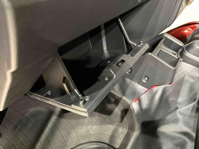 ハイゼットトラックジャンボエクストラＬＥＤヘッドランプ　ＬＥＤフォグランプ　トップシェイドガラス　大型荷台作業灯　デュアルエアバック　パワーウインドウ　キーレスエントリー　パワードアロック　バックソナー　ＶＳＣ＆ＴＲＣ（広島県）の中古車
