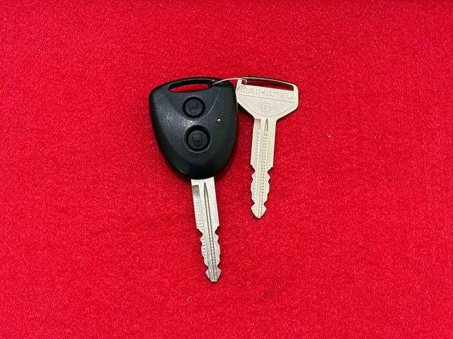 ムーヴＬ　ＳＡII１４インチフルホイールキャップ　オートライト　プッシュボタンスタート　セキュリティアラーム　キーレスエントリー　ナビ　前方ドライブレコーダ　ＥＴＣ　バックカメラ（広島県）の中古車