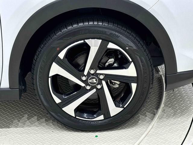 ロッキープレミアムＧ　ＨＥＶ　　パノラマモニター　　電子パーキングＬＥＤヘッドランプ・フォグランプ　全車速追従機能付アダプティブクルーズコントロール　レーンキープコントロール　１７インチアルミホイール　シートヒーター（広島県）の中古車