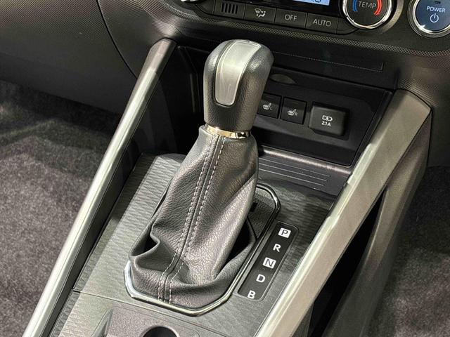 ロッキープレミアムＧ　ＨＥＶ　パノラマモニター対応　シークレットＬＥＤヘッドランプ・フォグランプ　全車速追従機能付アダプティブクルーズコントロール　レーンキープコントロール　ブラインドスポットモニター　１７インチアルミホイール　シートヒーター（広島県）の中古車