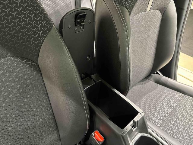 ロッキープレミアムＧ　ＨＥＶ　パノラマモニター対応　シークレットＬＥＤヘッドランプ・フォグランプ　全車速追従機能付アダプティブクルーズコントロール　レーンキープコントロール　ブラインドスポットモニター　１７インチアルミホイール　シートヒーター（広島県）の中古車