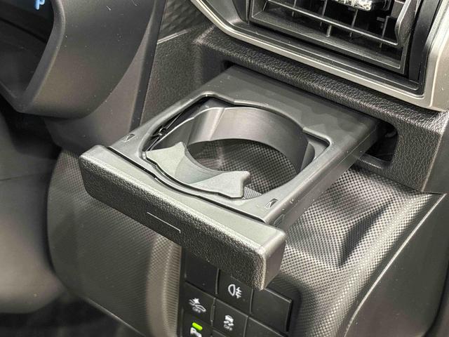 ロッキープレミアムＧ　バックカメラ対応　電動パーキングブレーキＬＥＤヘッドランプ・フォグランプ　全車速追従機能付アダプティブクルーズコントロール　レーンキープコントロール　ブラインドスポットモニター　１７インチアルミホイール　シートヒーター（広島県）の中古車