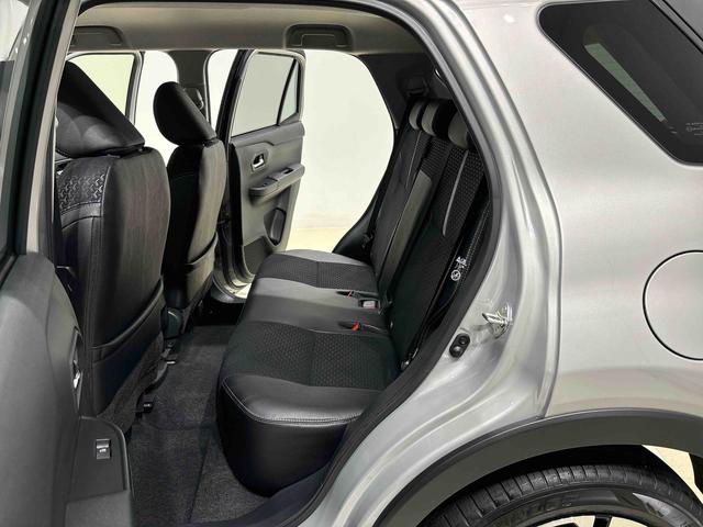 ロッキープレミアムＧ　バックカメラ対応　電動パーキングブレーキＬＥＤヘッドランプ・フォグランプ　全車速追従機能付アダプティブクルーズコントロール　レーンキープコントロール　ブラインドスポットモニター　１７インチアルミホイール　シートヒーター（広島県）の中古車