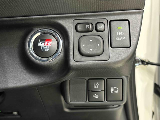 アクアＧ　ＧＲスポーツ　純正ナビ　　ＥＴＣ　ドライブレコーダープッシュボタンスタート　キーフリー　アルミホイール　　ＬＥＤヘッドライトフォグランプ　　電格ドアミラー　　オートライトオートハイビーム（広島県）の中古車