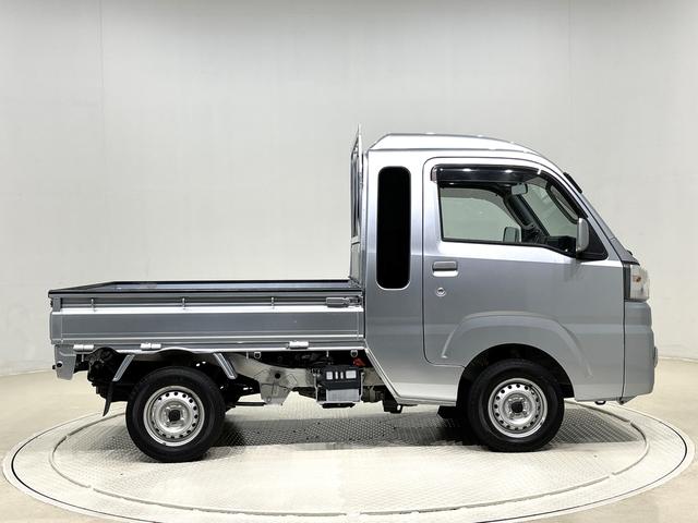 ハイゼットトラックジャンボ　２ＷＤ　平床三方開　４速オートマチック車マニュアルエアコン　オーディオレス　パワーウィンドウ　荷台作業ランプ　純正ワイドバイザー　純正フロアマット　ＬＥＤヘッドライト　ＬＥＤフォグランプ　助手席側サイドアンダーミラー（広島県）の中古車