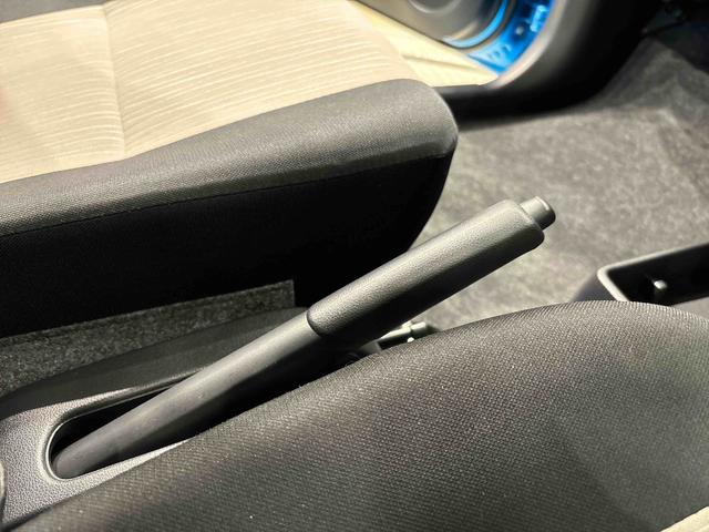 ミライースＸ　リミテッドＳＡIII　ＬＥＤヘッドライト　電格ドアミラーＬＥＤヘッドランプ　セキュリティアラーム　コーナーセンサー　１４インチフルホイールキャップ　キーレスエントリー　電動格納式ドアミラー　ショツピングフック　マニュアルエアコン（広島県）の中古車