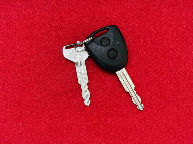 ミライースＸ　リミテッドＳＡIII　ＬＥＤヘッドライト　電格ドアミラーＬＥＤヘッドランプ　セキュリティアラーム　コーナーセンサー　１４インチフルホイールキャップ　キーレスエントリー　電動格納式ドアミラー　ショツピングフック　マニュアルエアコン（広島県）の中古車