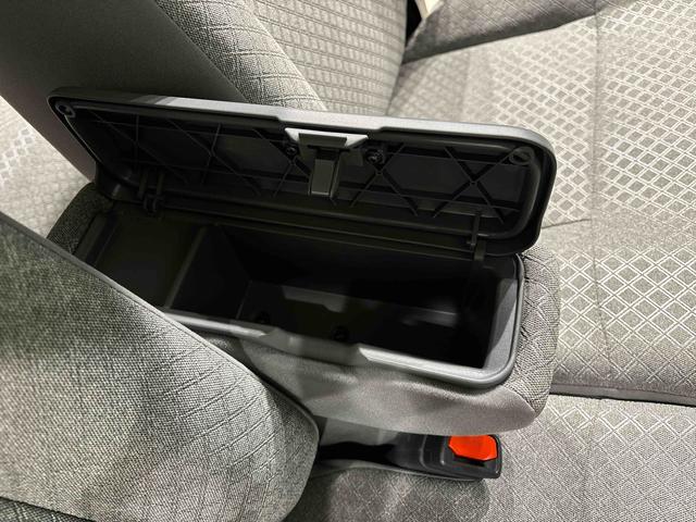 タントX 4WDLEDオートライト パワースライドドアウェルカムオープン機能 助手席ロングスライド 助手席イージークローザー 運転席助手席シートヒーター キーフリーシステム(広島県)の中古車