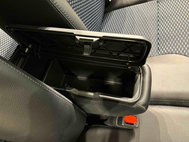 タントカスタムＲＳ　ナビ　バックカメラ　ＥＴＣ　ドラレコＬＥＤオートライト　パワースライドドアウェルカムオープン機能　電動パーキングブレーキ　運転席助手席シートヒーター　アルミホイール　キーフリーシステム　　オート電動格納式ドアミラー（広島県）の中古車