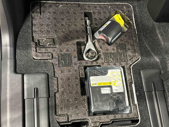 タントカスタムＲＳ　ナビ　バックカメラ　ＥＴＣ　ドラレコＬＥＤオートライト　パワースライドドアウェルカムオープン機能　電動パーキングブレーキ　運転席助手席シートヒーター　アルミホイール　キーフリーシステム　　オート電動格納式ドアミラー（広島県）の中古車