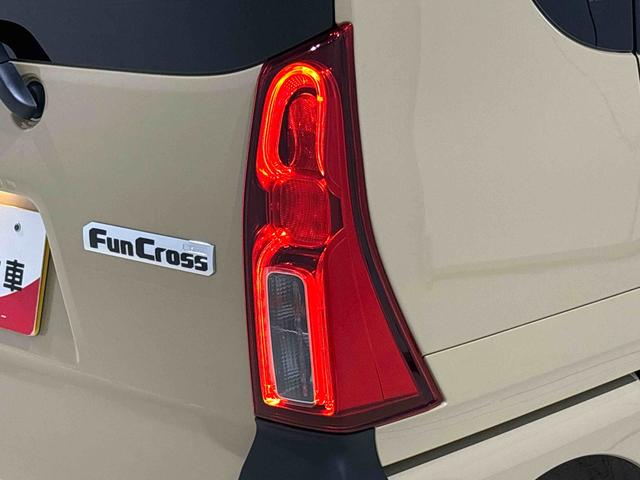 タントファンクロス　２ＷＤ　ＣＶＴ車９インチディスプレイオーディオ　オートエアコン　ＬＥＤヘッドランプ＆フォグランプ　両側電動スライドドア　電動ドアミラー連動格納式キーフリーシステム　バックモニターカメラ（広島県）の中古車