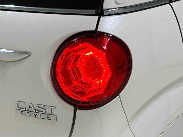 キャストスタイルＧ　リミテッド　ＳＡIII　ナビゲーション　ＥＴＣパノラマモニター対応カメラ　運転席・助手席シートヒーター　ＬＥＤヘッドランプ・フォグランプ　アルミホイール　オートライト　プッシュボタンスタート　セキュリティアラーム（広島県）の中古車