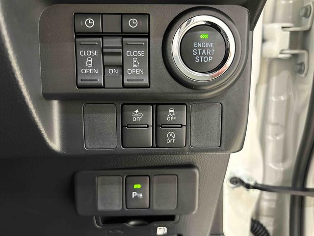 トールカスタムＧＬＥＤヘッドランプ・フォグランプ　　１４インチアルミホイール　オートライト　プッシュボタンスタート　クルーズコントロール　　コーナーセンサー　パワースライドドア　キーフリーシステム（広島県）の中古車