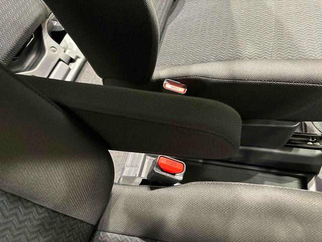 トールカスタムＧＬＥＤヘッドランプ・フォグランプ　　１４インチアルミホイール　オートライト　プッシュボタンスタート　クルーズコントロール　　コーナーセンサー　パワースライドドア　キーフリーシステム（広島県）の中古車
