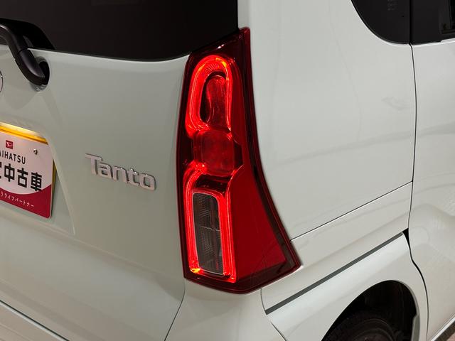 タントＸ　バックモニター対応カメラ　電動パーキングブレーキＬＥＤオートライト　パワースライドドアウェルカムオープン機能　電動パーキングブレーキ　運転席助手席シートヒーター　　フルホイールキャツプ　キーフリーシステム　　オート電動格納式ドアミラー（広島県）の中古車