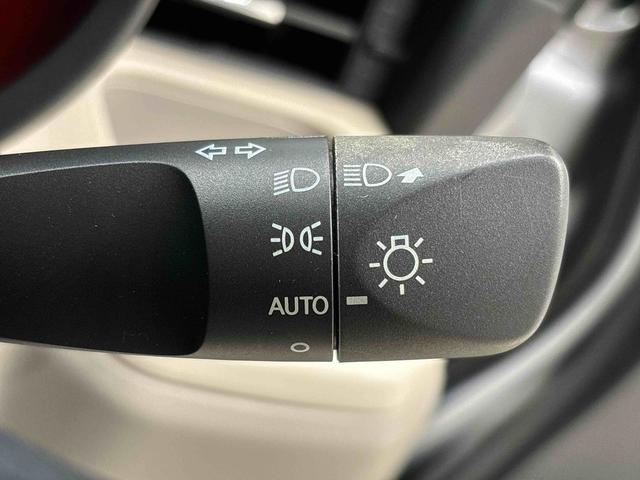ムーヴＸリミテッド　ＳＡIII　純正ナビゲーション　ＥＴＣ車載器純正ナビ装着用アップグレードパック　運転席シートヒーター　ドライブレコーダー　トップシェイドガラス　運転席シートヒーター　チルトステアリング　ＬＥＤヘッドランプ　アルミホイール　キーフリーシステム（広島県）の中古車