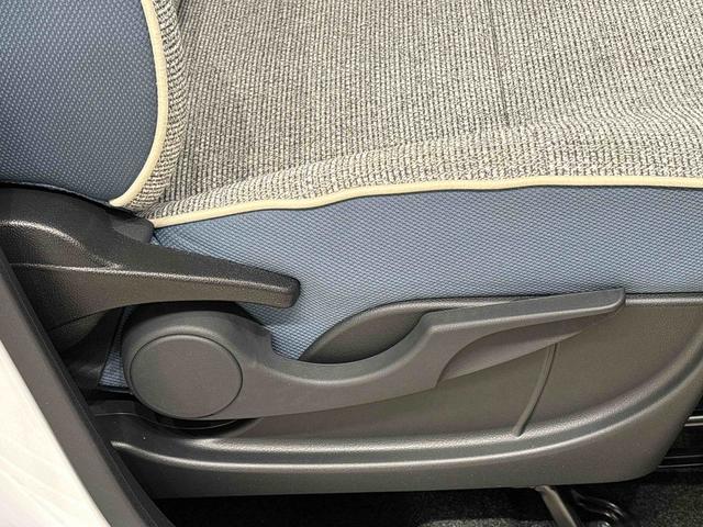 ムーヴキャンバスストライプスＧ　バックカメラ対応　電動パーキングブレーキＬＥＤオートライト・フォグランプ　電動パーキングブレーキ　プッシュボタンスタート　セキュリティアラーム　バックカメラ　両側パワースライドドアウエルカムオープン機能　オート電動格納式ドアミラー（広島県）の中古車