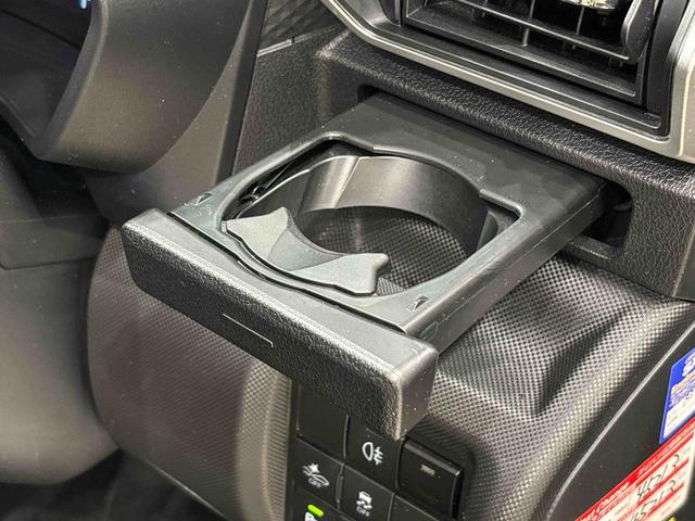 ロッキーＧ　ナビ　バックカメラ　ドライブレコーダー　ＥＴＣ車載器ＬＥＤヘッドランプ・フォグランプ　全車速追従機能付アダプティブクルーズコントロール　レーンキープコントロール　１７インチアルミホイール　シートヒーター　プッシュボタンスタート（広島県）の中古車