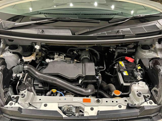 トールカスタムＧＬＥＤヘッドランプ・フォグランプ　　１４インチアルミホイール　オートライト　プッシュボタンスタート　クルーズコントロール　　コーナーセンサー　パワースライドドア　キーフリーシステム（広島県）の中古車