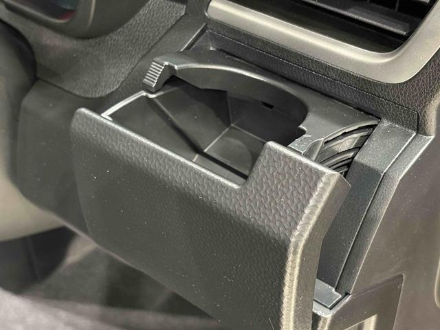 トールカスタムＧ　バックカメラ対応　電動パーキングブレーキＬＥＤヘッドランプ・フォグランプ　　１４インチアルミホイール　オートライト　プッシュボタンスタート　クルーズコントロール　　コーナーセンサー　パワースライドドア　キーフリーシステム（広島県）の中古車