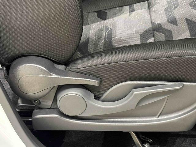 タントファンクロスターボ　プッシュボタンスタート　オートエアコン４ＷＤ　ＬＥＤオートライト　パワースライドドア　オート電動格納式ドアミラー　助手席ロングスライド　助手席イージークローザー　運転席助手席シートヒーター　アルミホイル　キーフリーシステム（広島県）の中古車