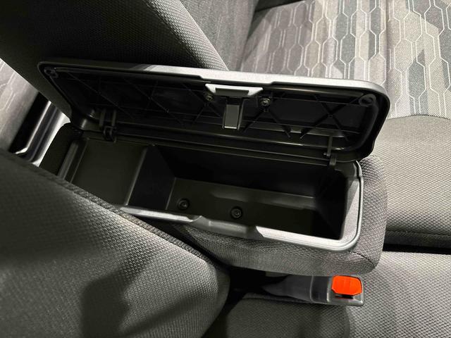 タントファンクロスターボ　プッシュボタンスタート　オートエアコン４ＷＤ　ＬＥＤオートライト　パワースライドドア　オート電動格納式ドアミラー　助手席ロングスライド　助手席イージークローザー　運転席助手席シートヒーター　アルミホイル　キーフリーシステム（広島県）の中古車