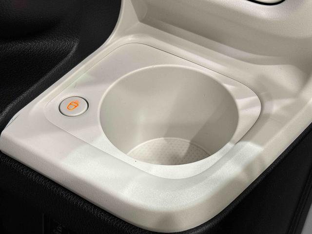 ムーヴキャンバスストライプスＧＬＥＤオートライト・フォグランプ　電動パーキングブレーキ　プッシュボタンスタート　セキュリティアラーム　バックカメラ　両側パワースライドドアウエルカムオープン機能　オート電動格納式ドアミラー（広島県）の中古車