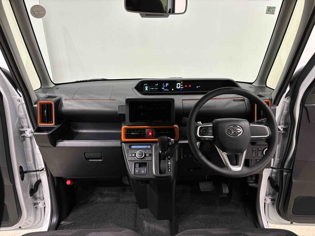 タントファンクロスターボ　運転席・助手席シートヒーター　キーフリー純正ナビ装着用アップグレードパック　電動パーキングブレーキ　オートブレーキホールド機能　両側電動スライドドア　本革巻ステアリングホイール　運転席シートリフター　チルトステアリング　オートライト（広島県）の中古車