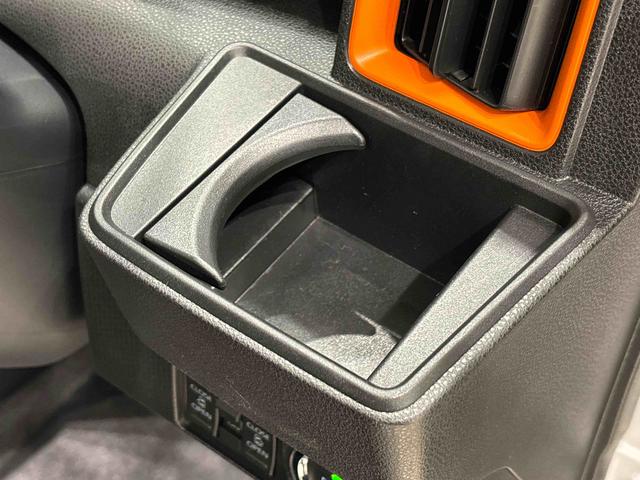 タントファンクロスターボ　運転席・助手席シートヒーター　キーフリー純正ナビ装着用アップグレードパック　電動パーキングブレーキ　オートブレーキホールド機能　両側電動スライドドア　本革巻ステアリングホイール　運転席シートリフター　チルトステアリング　オートライト（広島県）の中古車