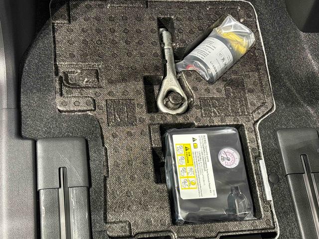 タントファンクロスターボ　運転席・助手席シートヒーター　キーフリー純正ナビ装着用アップグレードパック　電動パーキングブレーキ　オートブレーキホールド機能　両側電動スライドドア　本革巻ステアリングホイール　運転席シートリフター　チルトステアリング　オートライト（広島県）の中古車