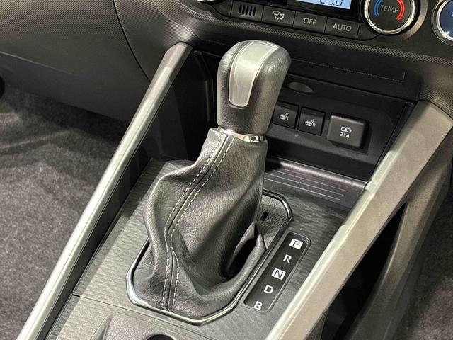 ロッキープレミアムＧ　ＨＥＶＬＥＤヘッドランプ・フォグランプ　全車速追従機能付アダプティブクルーズコントロール　レーンキープコントロール　　１７インチアルミホイール　シートヒーター（広島県）の中古車