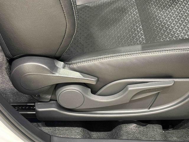 ロッキープレミアムＧ　ＨＥＶＬＥＤヘッドランプ・フォグランプ　全車速追従機能付アダプティブクルーズコントロール　レーンキープコントロール　　１７インチアルミホイール　シートヒーター（広島県）の中古車