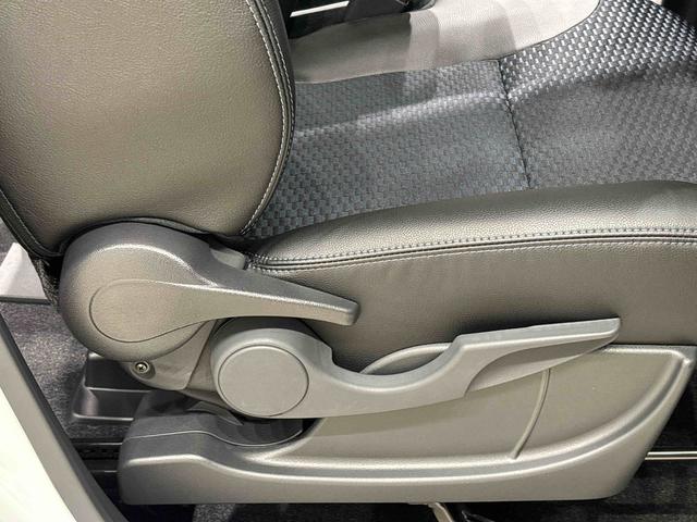 タントカスタムＲＳ　両側パワースライドドア　ターボ付きパノラマモニター対応純正ナビ装着用アップグレードパック　運転席・助手席シートヒーター　本革巻ステアリングホイール　電動パーキングブレーキブレーキ　オートブレーキホールド機能　オートライト（広島県）の中古車