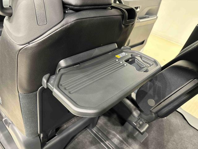 タントカスタムＲＳ　両側パワースライドドア　ターボ付きパノラマモニター対応純正ナビ装着用アップグレードパック　運転席・助手席シートヒーター　本革巻ステアリングホイール　電動パーキングブレーキブレーキ　オートブレーキホールド機能　オートライト（広島県）の中古車