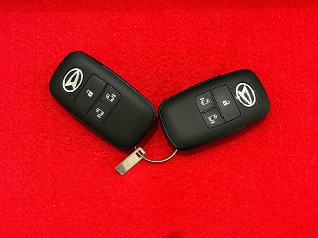 タントカスタムＲＳ　両側パワースライドドア　ターボ付きパノラマモニター対応純正ナビ装着用アップグレードパック　運転席・助手席シートヒーター　本革巻ステアリングホイール　電動パーキングブレーキブレーキ　オートブレーキホールド機能　オートライト（広島県）の中古車