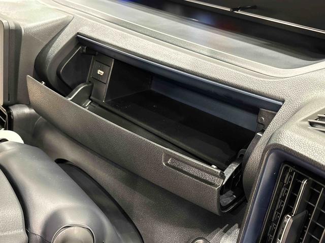 タントカスタムＲＳ　ターボ付　運転席・助手席シートヒーター純正ナビ装着用アップグレードパック　両側電動スライドドア　電動パーキングブレーキブレーキ　オートブレーキホールド機能　本革巻ステアリングホイール　運転席シートリフター　チルトステアリング　キーフリー（広島県）の中古車